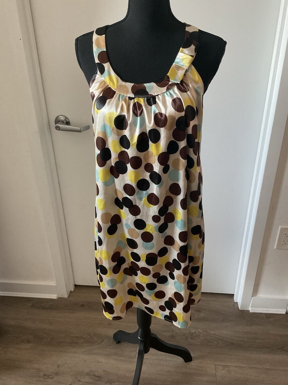 Vintage BCBGMAXAZRIA Y2K Polka Dot Shift Dress M Multi Color Retro Mod Silk Feel